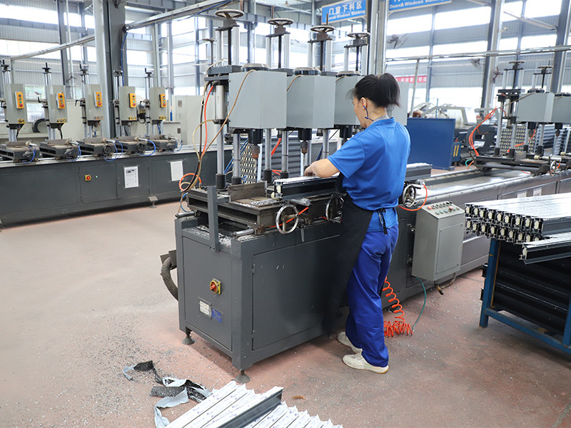 Shiny-Control Technology Develop (Beijing) Co., Ltd. linha de produção do fabricante